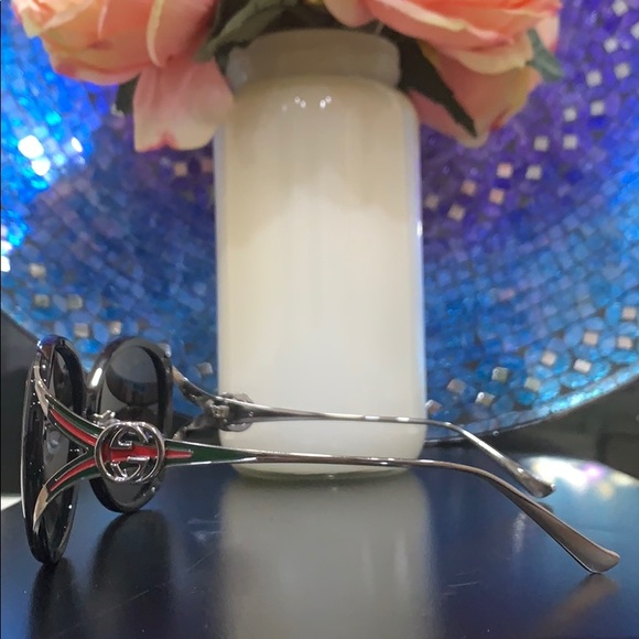 💙💯% AUTHENTIC GUCCI Oval Sunglasses💙 - Picture 4 of 11